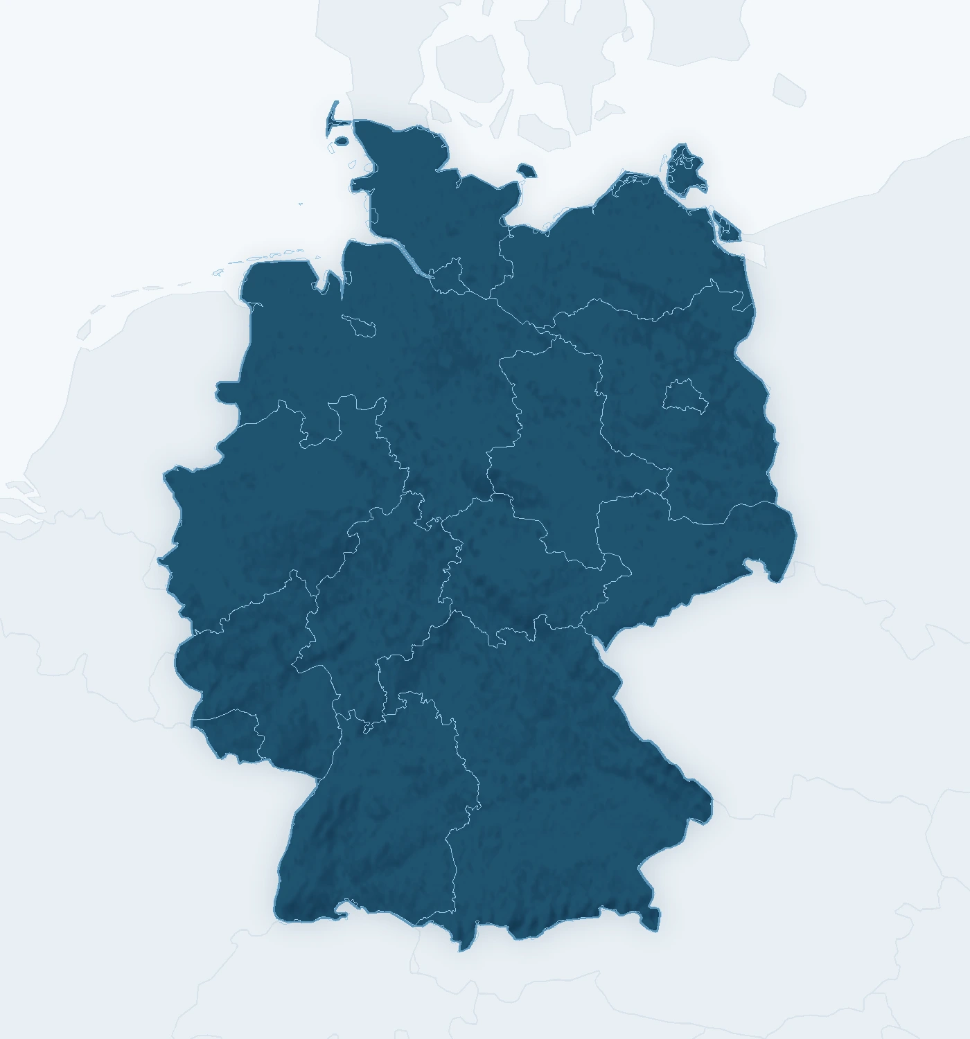 Reliefkarte Deutschlands mit Bundesländergrenzen; die Markierungen fassen die Standorte je Bundesland zusammen.